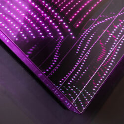 Téléviseur miroir gamme mirois infinis modèle Flying Love - Hymage