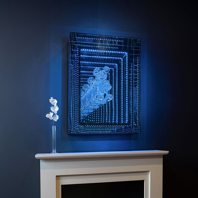 Téléviseur miroir gamme mirois infinis modèle Mickey Infinity - Hymage