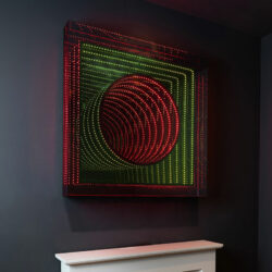Téléviseur miroir gamme mirois infinis modèle Ring Infinity - Hymage