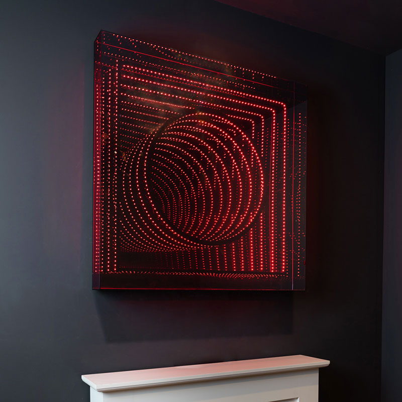 Téléviseur miroir gamme mirois infinis modèle Ring Infinity - Hymage