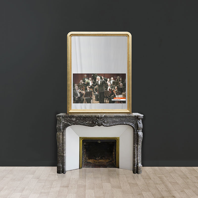 Louis-Philippe Perlé living room mirror TV - Hymage