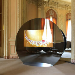Luna living room mirror TV - Hymage