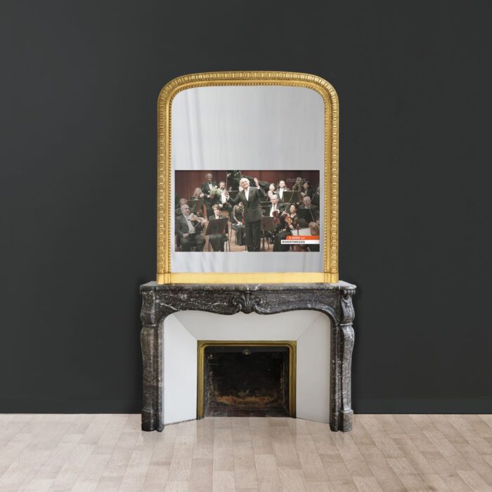 Téléviseur miroir gamme trumeaux modèle Louis Philippe Carving